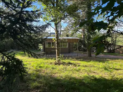Jardin de l'établissement La Cabane Du Champ Du Possible