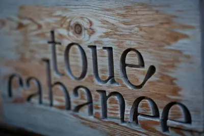Certificat, récompense, panneau ou autre document affiché dans l'établissement Village Toue du Domaine des Demoiselles