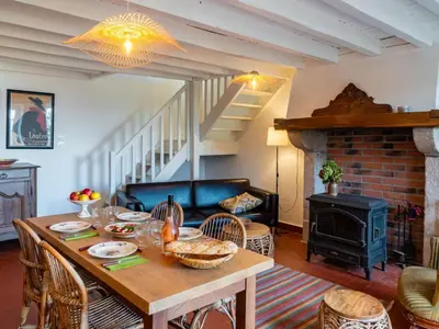 Coin salon dans l'établissement Holiday Home Le Glaude by Interhome