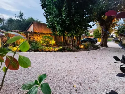 Jardin de l'établissement Chez Emma et Louise - Maison individuelle avec stationnement gratuit
