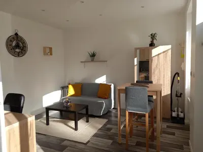 Coin salon dans l'établissement Logements neufs tout équipés, idéal travail mobilité