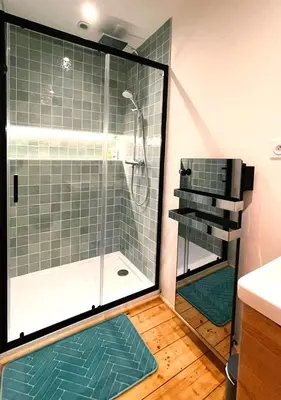 Salle de bains dans l'établissement La Porte des Prés