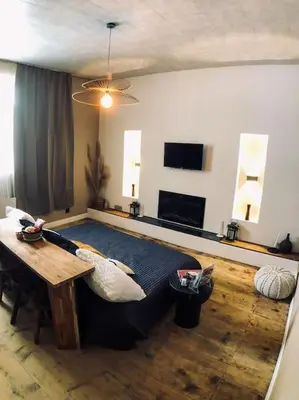 Télévision ou salle de divertissement dans l'établissement Le TULUM, T2, Hyper-centre, Place aux herbes