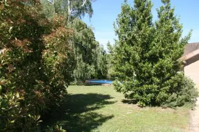Jardin de l'établissement La Fontenelle - Lovely Holiday House with Swimming Pool