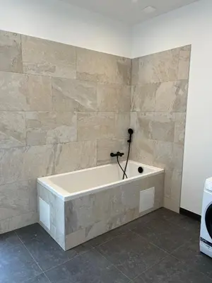 Salle de bains dans l'établissement Côte-et-vins Gite du Prieuré
