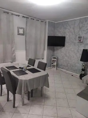Télévision ou salle de divertissement dans l'établissement Appartement hyper centre