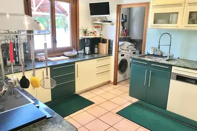 Cuisine ou kitchenette dans l'établissement Domaine De Dadelsen - Beautiful Country Estate