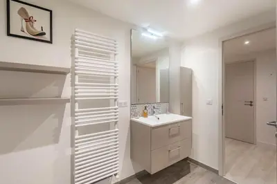 Salle de bains dans l'établissement Superbe appartement avec parking gratuit