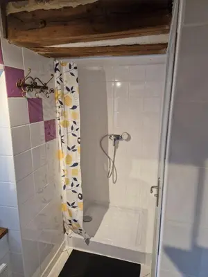 Salle de bains dans l'établissement L'Atelier de la Forge La forge