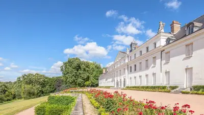 Jardin de l'établissement La Maisonnette du Parc au Cœur de ville & parking privé