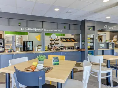 Nourriture dans l'hôtel ou à proximité
