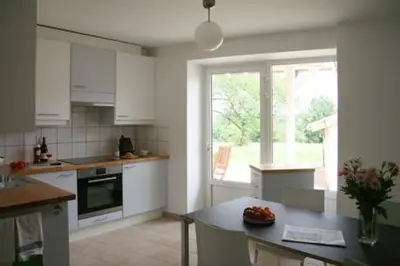 Cuisine ou kitchenette dans l'établissement Loisy - Lovely Holiday House with Swimming Pool