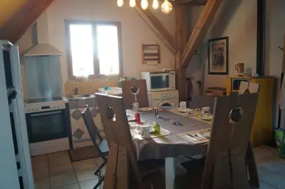 Télévision ou salle de divertissement dans l'établissement Gite de la Jument grise-calme et tranquillité
