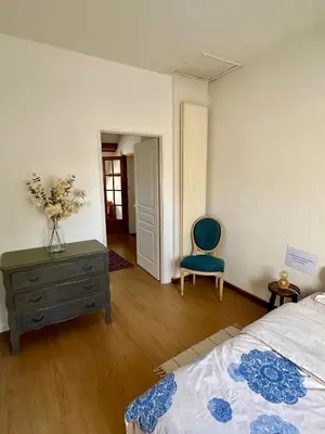 Un ou plusieurs lits dans un hébergement de l'établissement Chaleureuse maison rustique, vue vestige romain