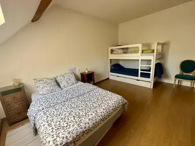 Un ou plusieurs lits dans un hébergement de l'établissement Chaleureuse maison rustique, vue vestige romain