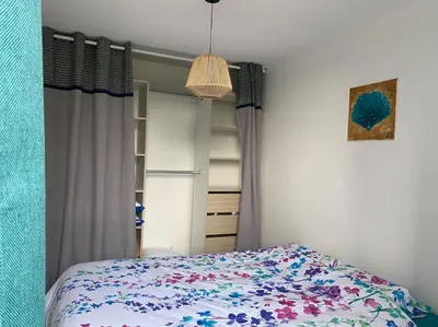 Un ou plusieurs lits dans un hébergement de l'établissement Le Pâtis Karadok - le gîte à la ferme du Karadok'Inn