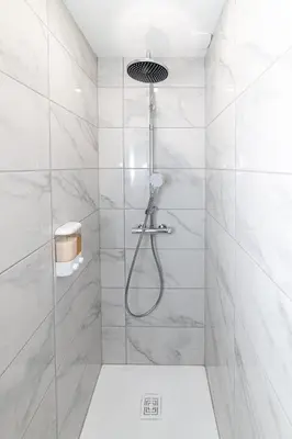 Salle de bains dans l'établissement Le Graff - Locationtournus