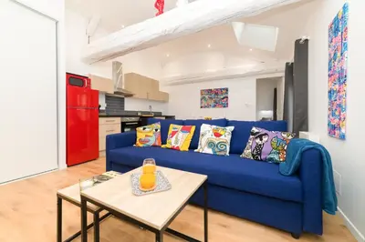 Cuisine ou kitchenette dans l'établissement Le Graff - Locationtournus