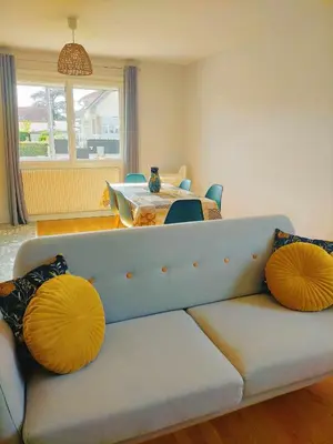 Coin salon dans l'établissement L'étape Nuitonne - Gîte avec jardin pour 6 personnes