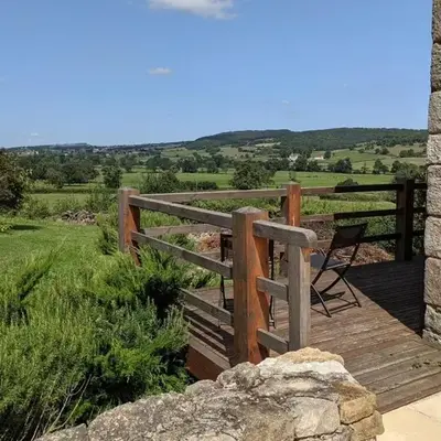 Small Gte For 2 With Pool In Peaceful Burgundy