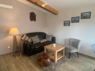 Coin salon dans l'établissement Gîte du Gué Maraud