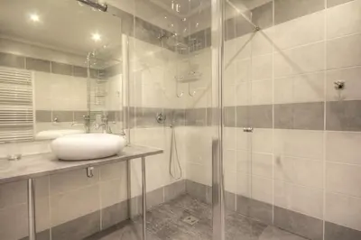 Salle de bains dans l'établissement Gîte Darcey la Jolie 6/8 pers.