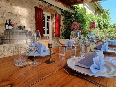 Boissons dans l'établissement Spacious luxury farmhouse