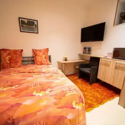 Studio Premium City center