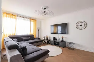Coin salon dans l'établissement Cabana & Le Grand Appartement Lumineux