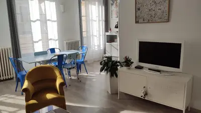 Télévision ou salle de divertissement dans l'établissement LocN'roll