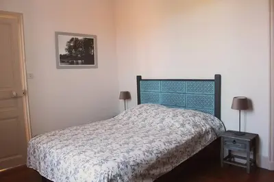 Un ou plusieurs lits dans un hébergement de l'établissement Gîte de charme en Hautes Côtes de Beaune