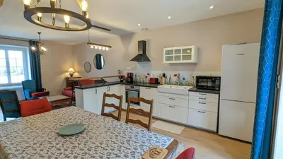Cuisine ou kitchenette dans l'établissement Le Pralat