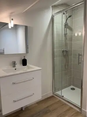Salle de bains dans l'établissement Le nid de Nuits