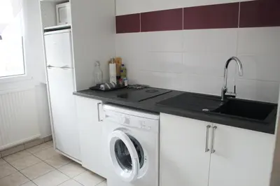 Cuisine ou kitchenette dans l'établissement La Station - À proximité immédiate de la gare