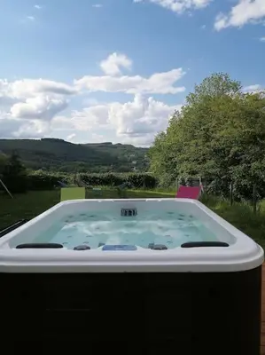 Vue générale sur la montagne ou vue sur la montagne depuis la maison de vacances